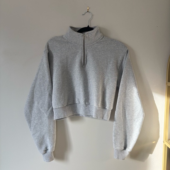 Aritzia TNA Quarter-Zip Cropped Sweater - Picture 4 of 8